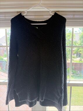 Cozy grey V-Neck Fuzzy Sweater